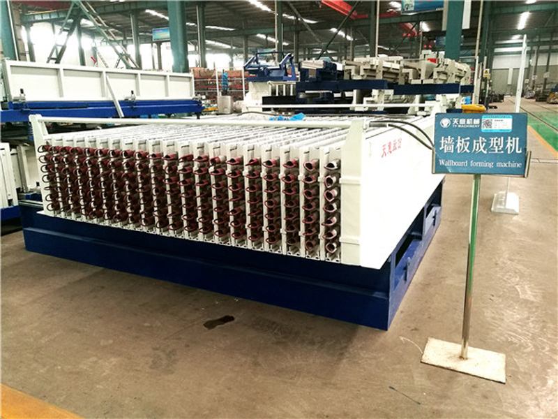 全自動墻板機(jī)產(chǎn)量高，一機(jī)多用